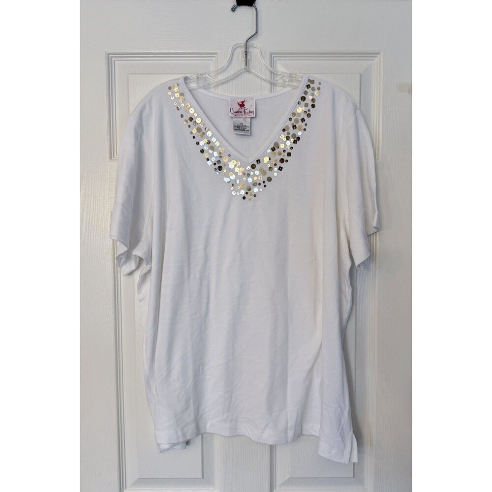 NWOT Quacker Factory Gold Sequin vneck White women’s shirt top 2X XXL 2XL